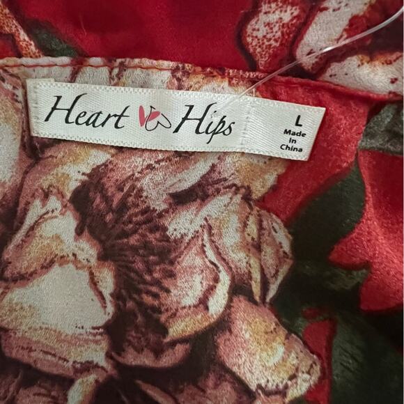 Heart & Hips Red Floral Print Ruffle Trim Sleeveless Wrap Blouse - Picture 6 of 8